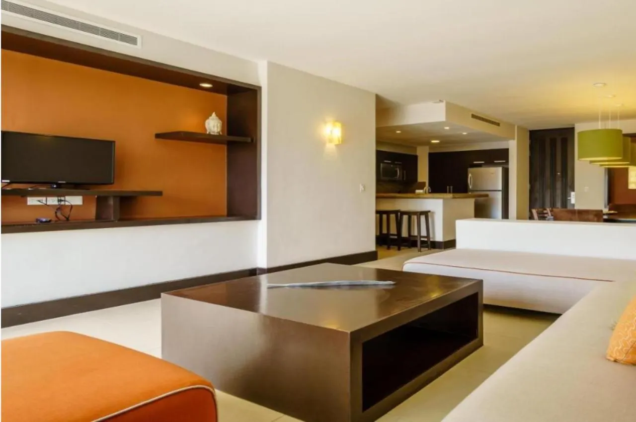 Aldea Thai Ocean Luxury Residences Playa del Carmen 0*,  Mexico