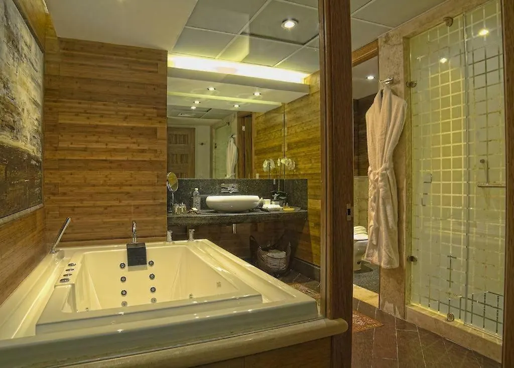 Aldea Thai Ocean Luxury Residences Playa del Carmen Mexico